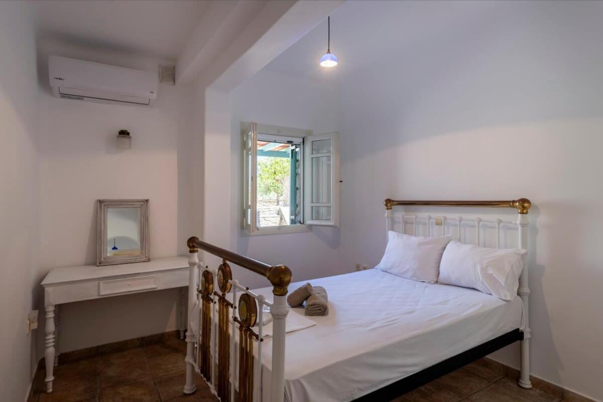 Villa Parikia Cove Mansion Esterno foto